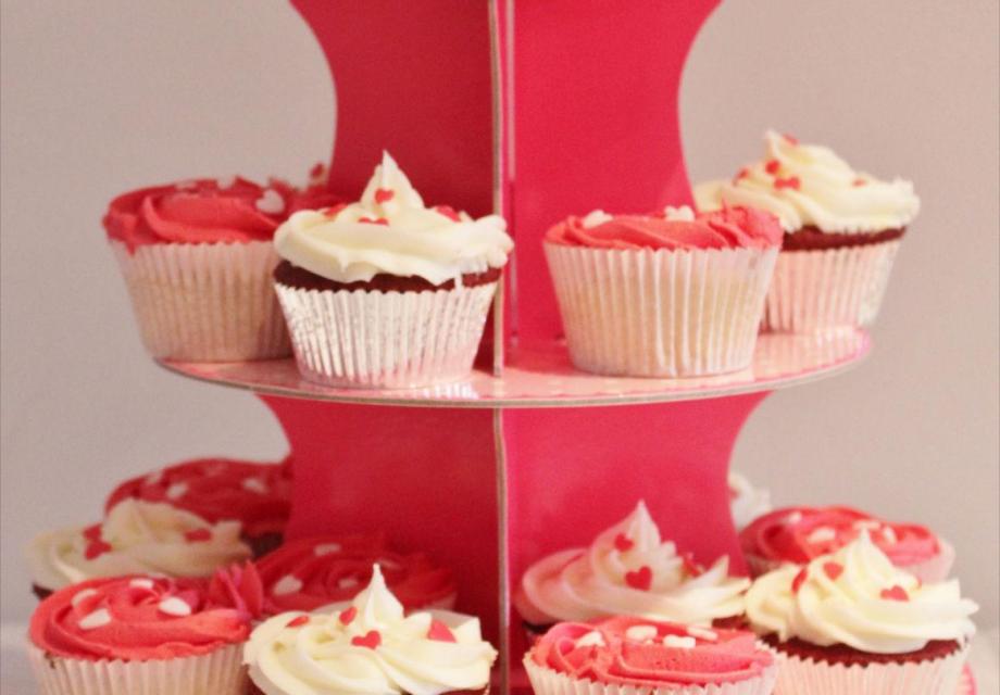 Engagement heart cupcakes