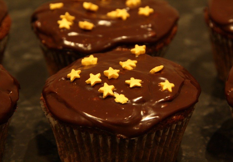 Chocolate fondant star cupcake