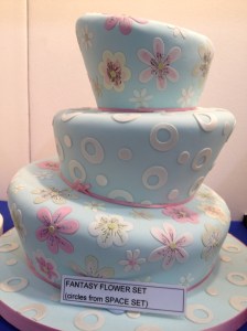 Cake International wonky cake