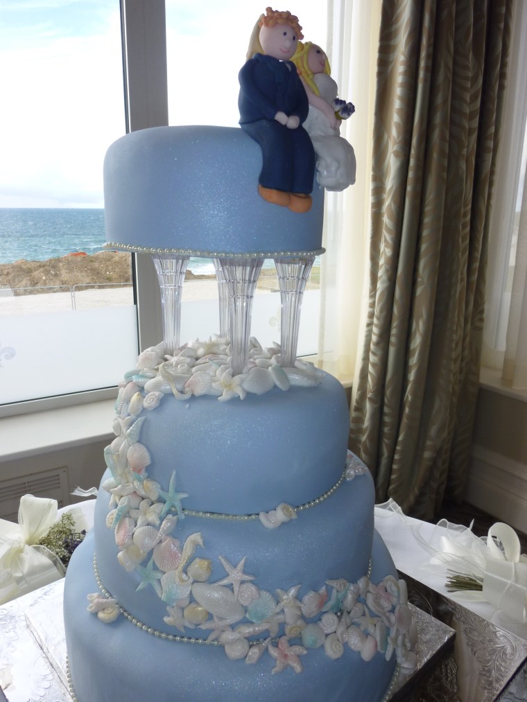 blue shell wedding cake
