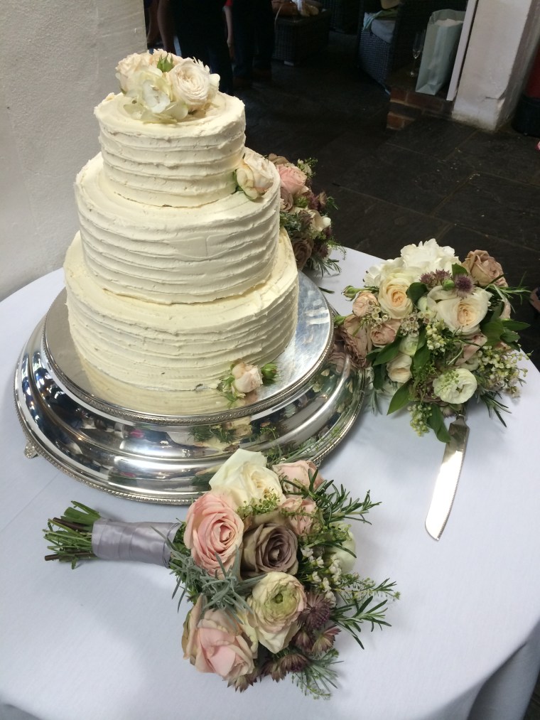 textured wedding cake